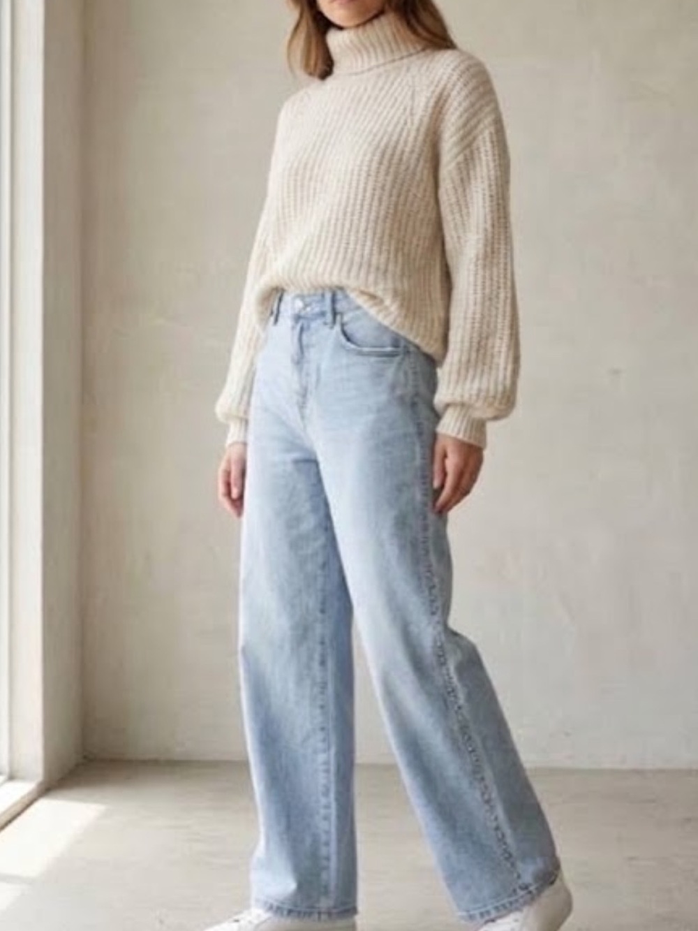 Avec Les Filles High Rise Grommet Flare Jeans Light Blue Wide Leg 26
AA